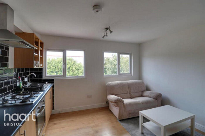 2 Bedroom Apartment To Rent In Avonmouth Road, Bristol, BS11