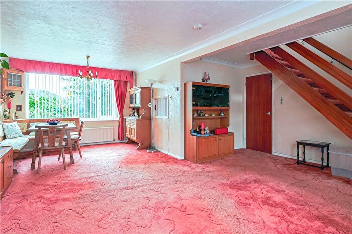 4 Bedroom Detached House For Sale In Cogdeane Road, West Canford Heath, Poole, Dorset, BH17 - Photo 2