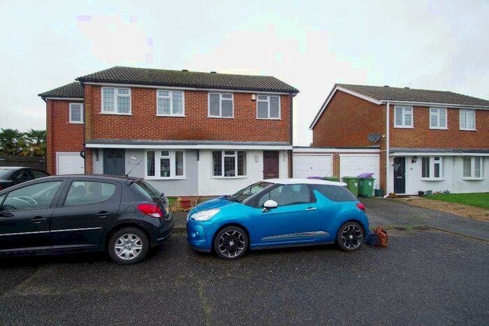 2 Bedroom End Of Terrace House To Rent In Octavian Drive, Lympne, CT21