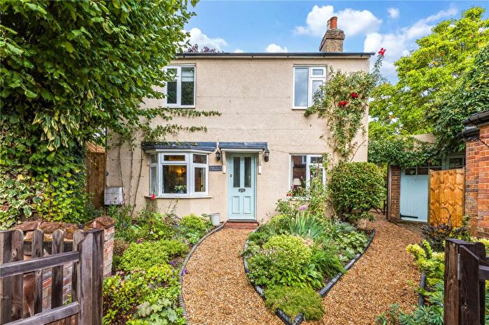 3 Bedroom Detached House For Sale In High Street, Codicote, Hitchin, Hertfordshire, SG4
