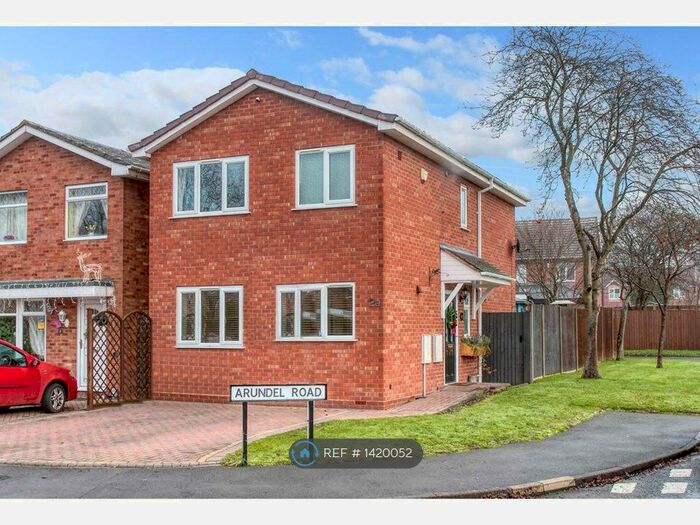 3 Bedroom Detached House To Rent In Arundel Road, Bromsgrove, B60