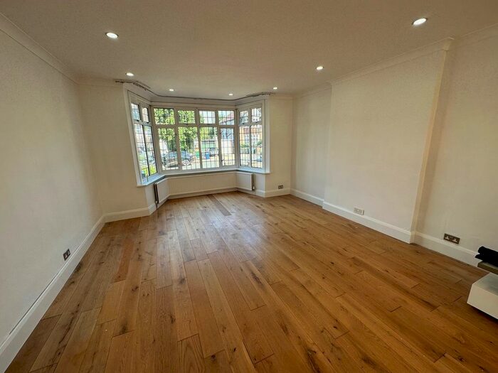 5 Bedroom Detached House To Rent In Penshurst Gardens, Edgware, HA8