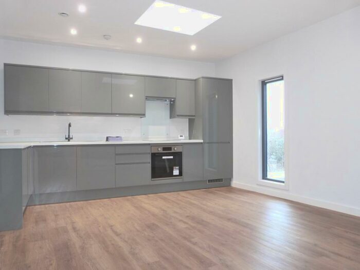 2 Bedroom Flat To Rent In Ripon Road, Killinghall, HG3