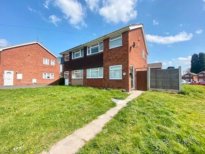 3 Bedroom Property To Rent In Farndale Avenue, Wolverhampton, WV6