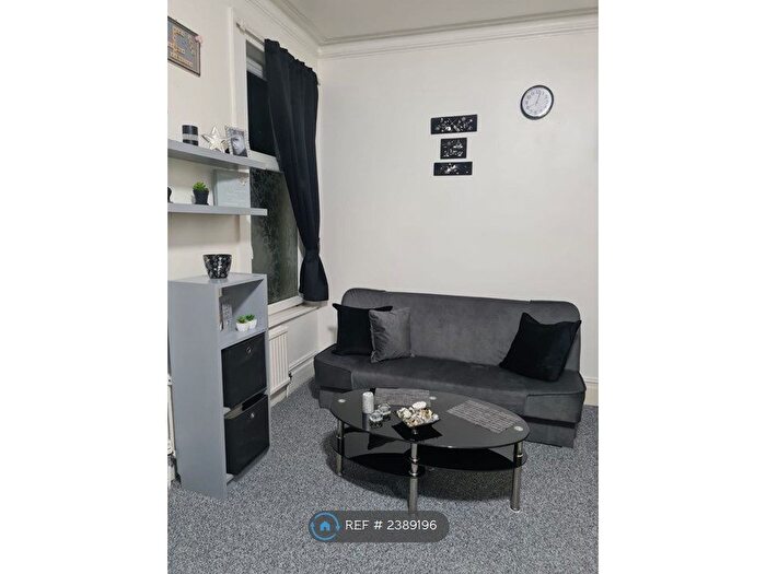 Studio To Rent In Cowbridge Road, Bridgend, CF31