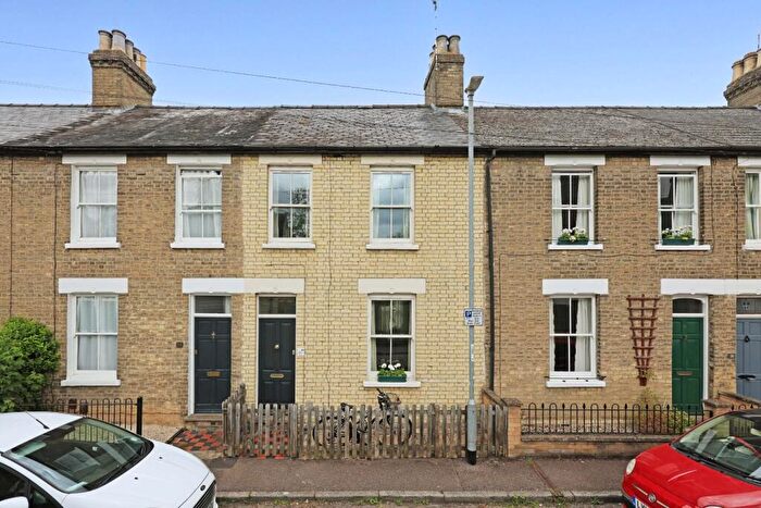 3 Bedroom Terraced House To Rent In Canterbury Street, Cambridge, CB4