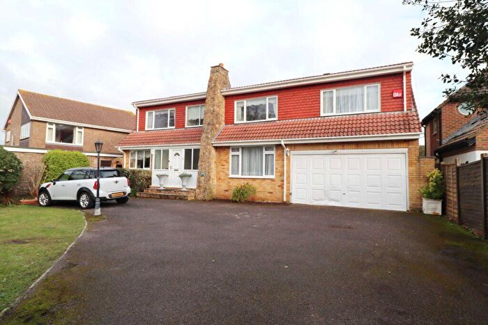 4 Bedroom Detached House For Sale In Sinah Lane, Hayling Island, PO11