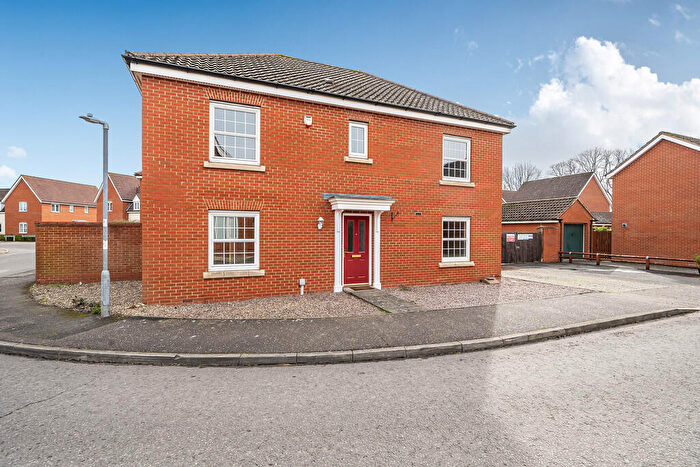 4 Bedroom Detached House For Sale In Windsor Park Gardens, Norwich, NR6