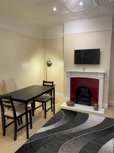 4 Bedroom Terraced House To Rent In Broadwater Road, London, SW17