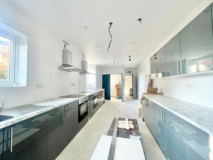 Property To Rent In Victoria Park Road, Leicester, LE2