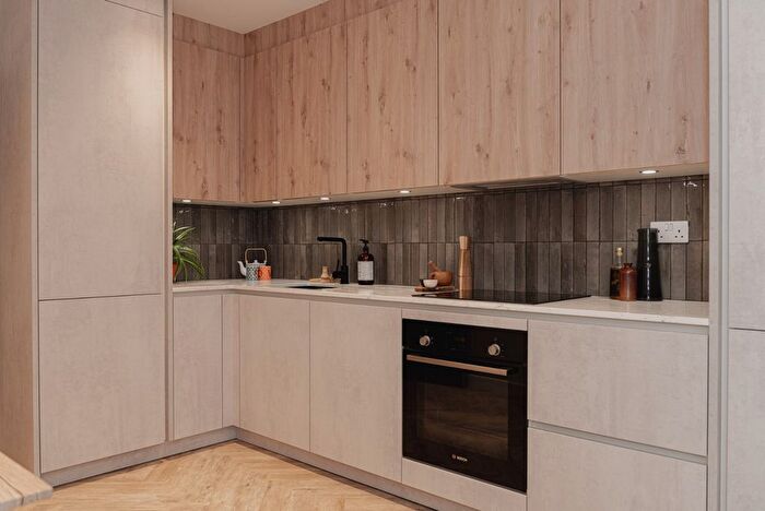 1 Bedroom Maisonette To Rent In Carna Court, Bell Street, Reigate, RH2