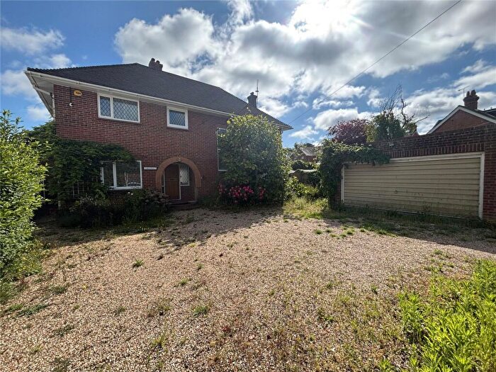 4 Bedroom Detached House To Rent In Rideway Close, Camberley, GU15