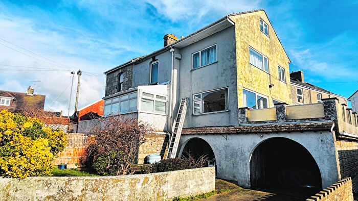 4 Bedroom Semi-Detached House For Sale In Moorfield Road, Portland, Dorset, DT5