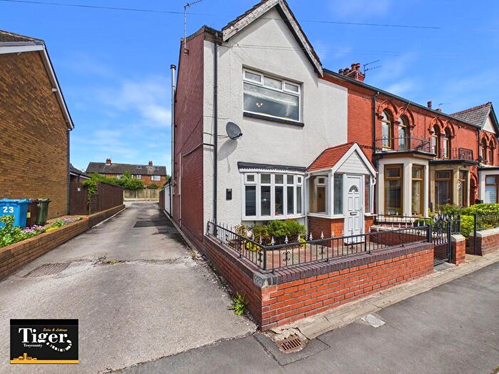 3 Bedroom Semi-Detached House For Sale In Chain Lane, Staining, FY3