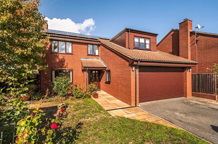 4 Bedroom Detached House For Sale In Bishops Hull, Taunton, TA1