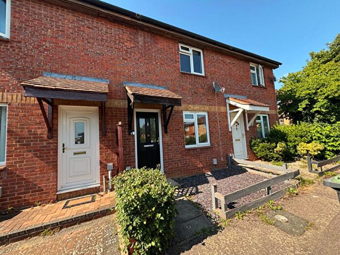 2 Bedroom Terraced House To Rent In Tennyson Avenue, Biggleswade, SG18