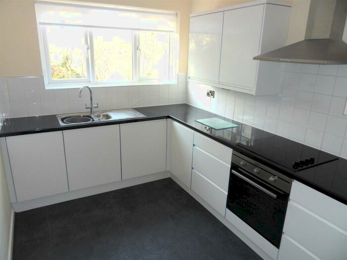 2 Bedroom Flat To Rent In The Beeches, Benton, NE12