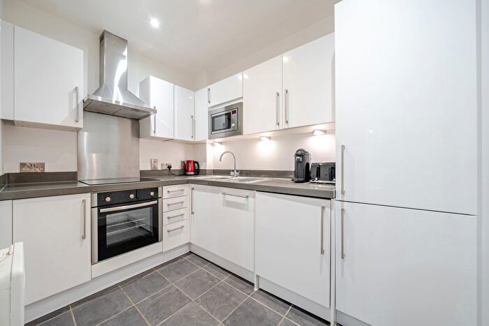 2 Bedroom Flat For Sale In Ashburnham Place, London, SE10