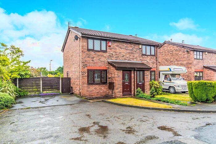 2 Bedroom Semi-Detached House To Rent In Ashlands Drive, Audenshaw, Manchester, M34