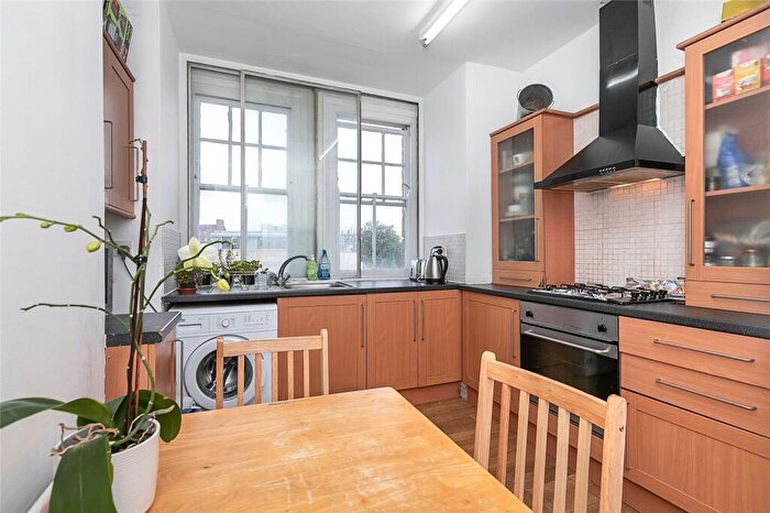 2 Bedroom Flat To Rent In Royal College Street, Kentish Town, NW1