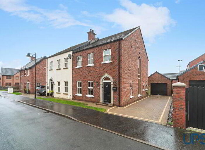 3 Bedroom Semi-Detached House For Sale In Chestnut Grange, Glenavy, BT29