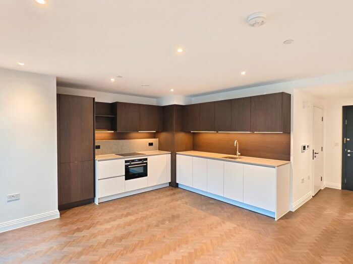 1 Bedroom Flat To Rent In Halcyon House, Eden Place, E16