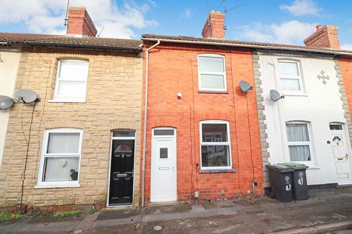 3 Bedroom Terraced House To Rent In Roberts Street, Rushden, NN10