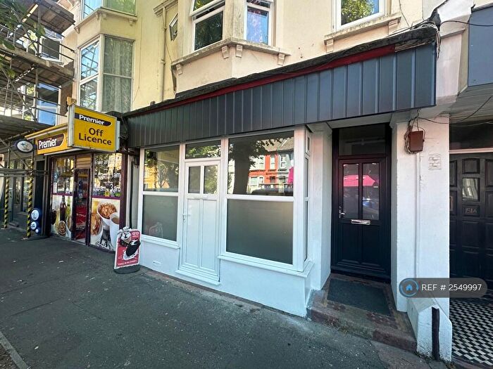 1 Bedroom Flat To Rent In Sackville Road, Hove, BN3