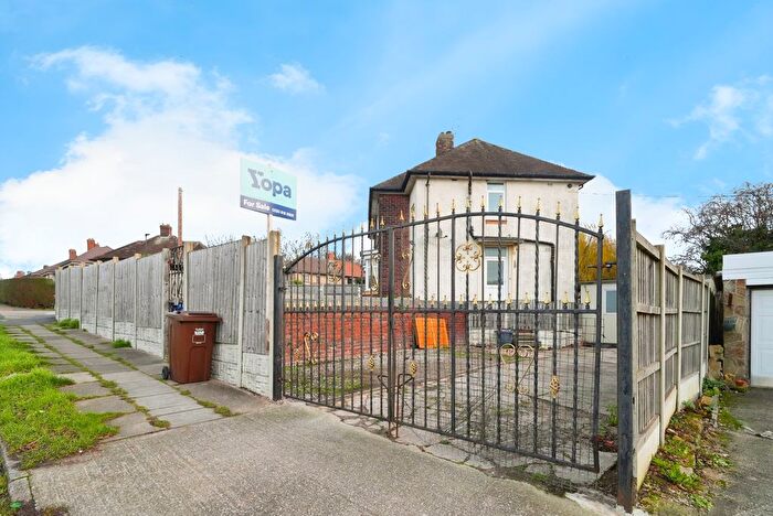 3 Bedroom Semi Detached House For Sale In Margetson Road, Sheffield, S5