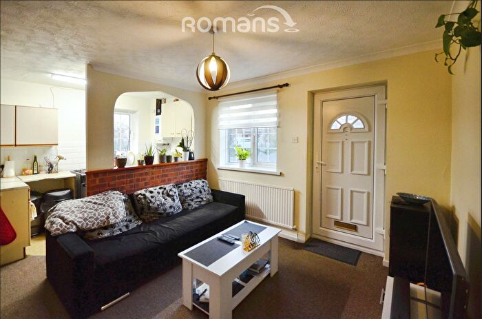 1 Bedroom End Of Terrace House To Rent In Bruce Close, Slough, SL1