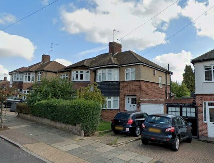 3 Bedroom Semi-Detached House To Rent In Bevan Road, Cockfosters, EN4