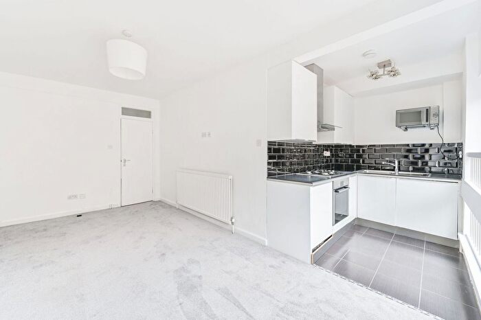 1 Bedroom Flat To Rent In Little Portland Street, Fitzrovia, London, W1W