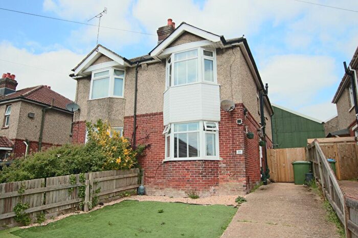 3 Bedroom Semi Detached House For Sale In Regents Park, Southampton, SO15