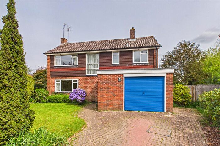 4 Bedroom Detached House For Sale In The Chase, Furnace Green, Crawley, West Sussex, RH10