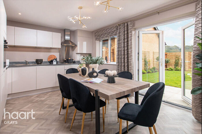 3 Bedroom Semi-Detached House For Sale In High Road, Fobbing, SS17