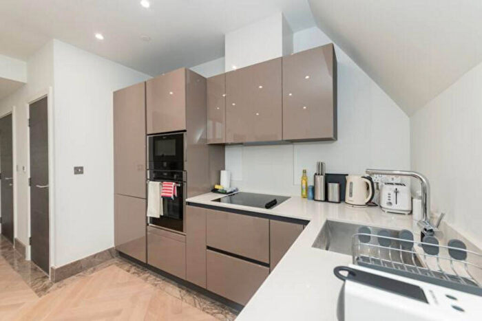 1 Bedroom Flat To Rent In Duke Street, Reading, RG1