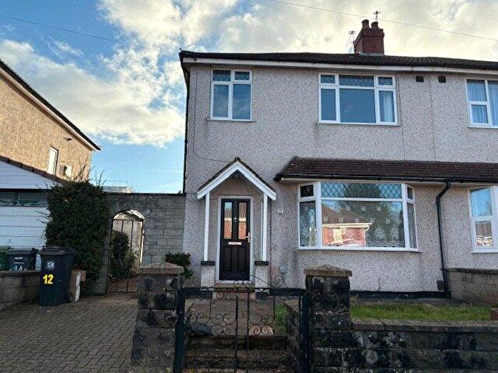 3 Bedroom Semi-Detached House To Rent In Rochester Road, St Annes, Bristol, BS4