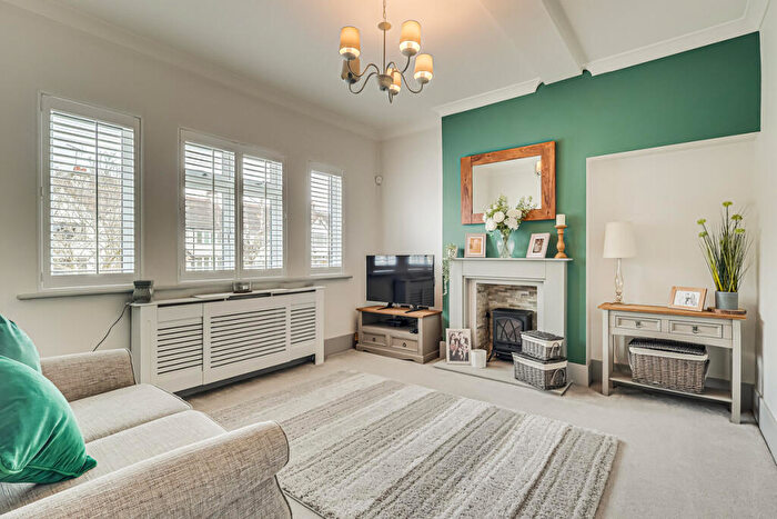 5 Bedroom Detached House For Sale In Beresford Gardens, Benfleet, SS7