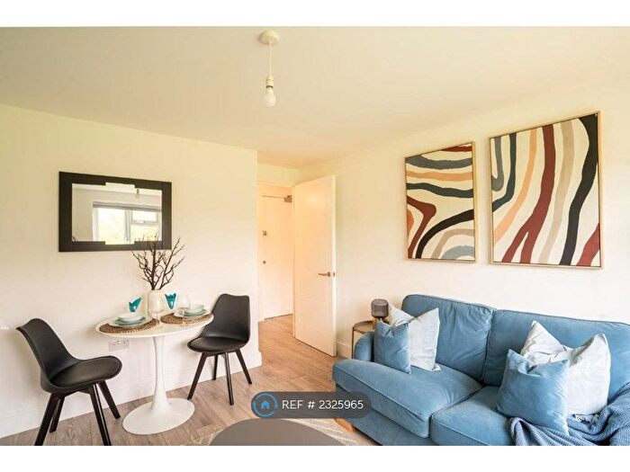 1 Bedroom Flat To Rent In Langland Road, Netherfield, Milton Keynes, MK6