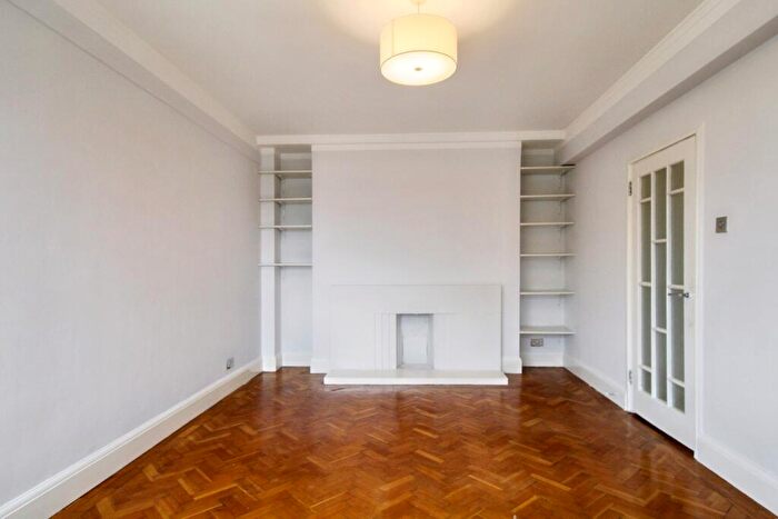 2 Bedroom Flat To Rent In Hylda Court (), Gospel Oak., NW5