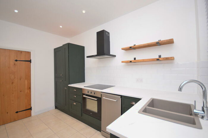 3 Bedroom House To Rent In Union Street, Kettering, NN16