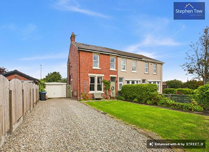 4 Bedroom End Of Terrace House For Sale In Lowfield Road, Blackpool, FY4