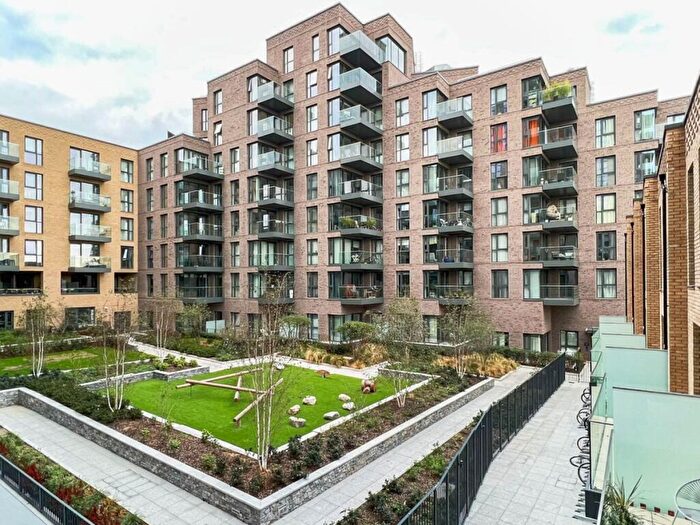 2 Bedroom Flat To Rent In Coster Avenue London, N4
