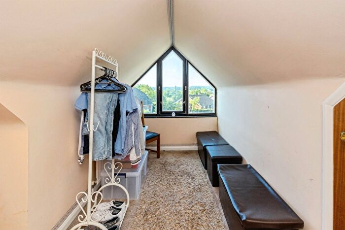 3 Bedroom End Of Terrace House For Sale In Brundell Terrace, Chartham, Canterbury, CT4