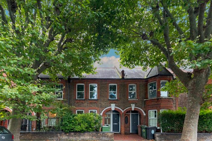 1 Bedroom Flat To Rent In Blyth Road, London, E17