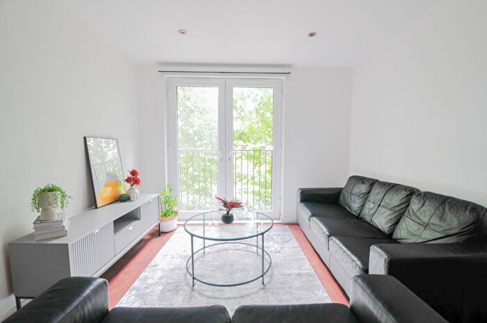 2 Bedroom Flat For Sale In Bedroom, Bathroom Apartment – Alto, Sillavan Way, Salford, M3