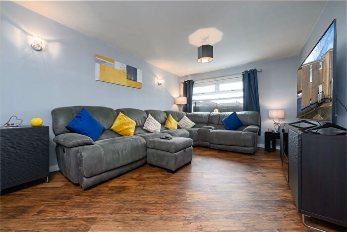 3 Bedroom Terraced House For Sale In Glen Luss Way, Greenock, PA16