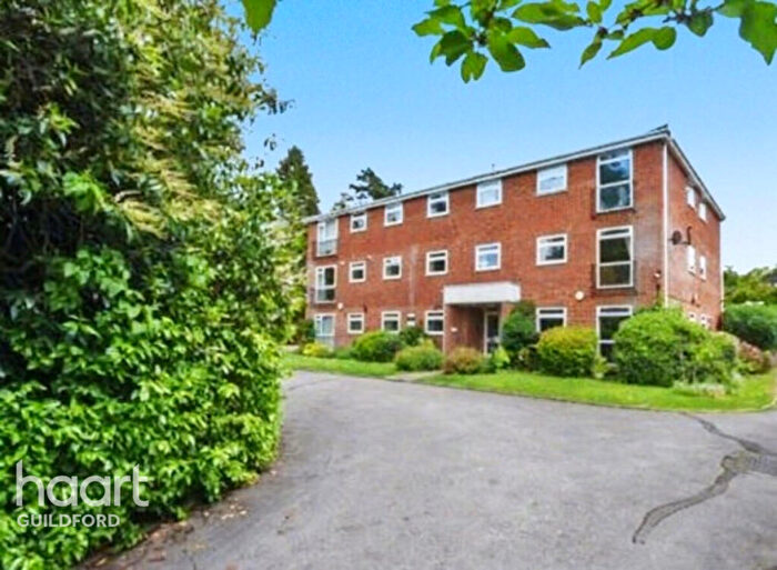 2 Bedroom Apartment For Sale In Horsham Road, Guildford, GU4