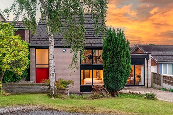 4 Bedroom Detached House For Sale In Chestnut Avenue, Ravenshead, Nottingham, NG15