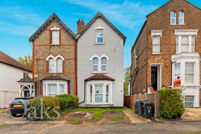 2 Bedroom Maisonette To Rent In Elgin Road, Addiscombe, Croydon, CR0